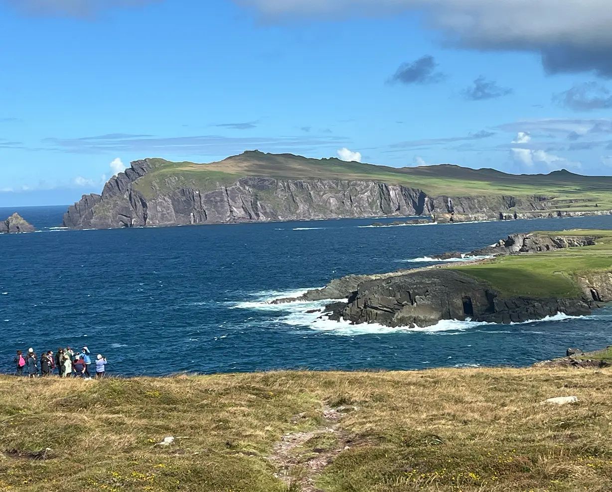 Slea Head dramatic cliffs